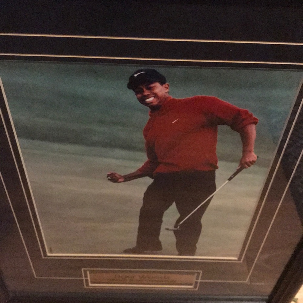 Tiger Woods Grand Slam Champion - Picture 5 of 7